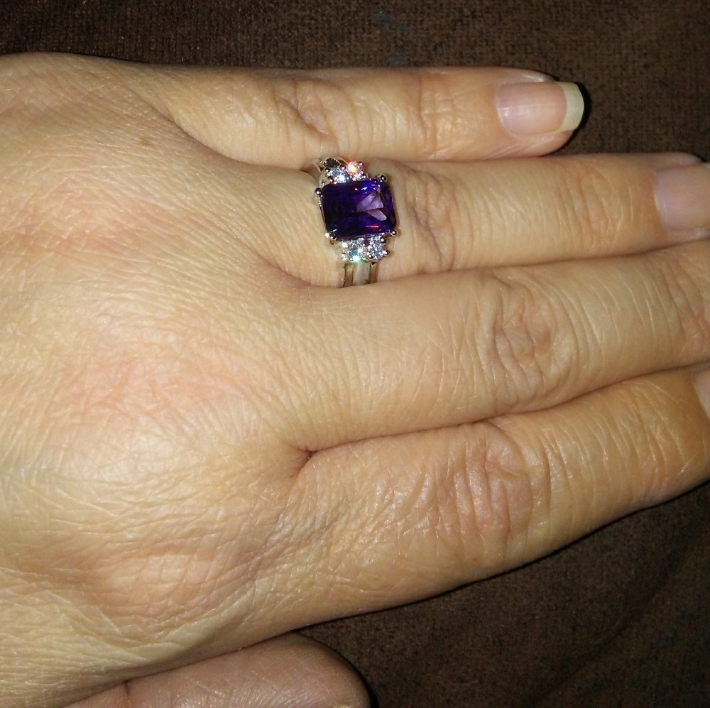 ESTATE PIECE! AMETHYST/DIAMOND 14K GOLD RING